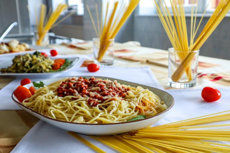Światowy Dzień Spaghetti na zajęciach praktycznych w OSiW Iwonicz