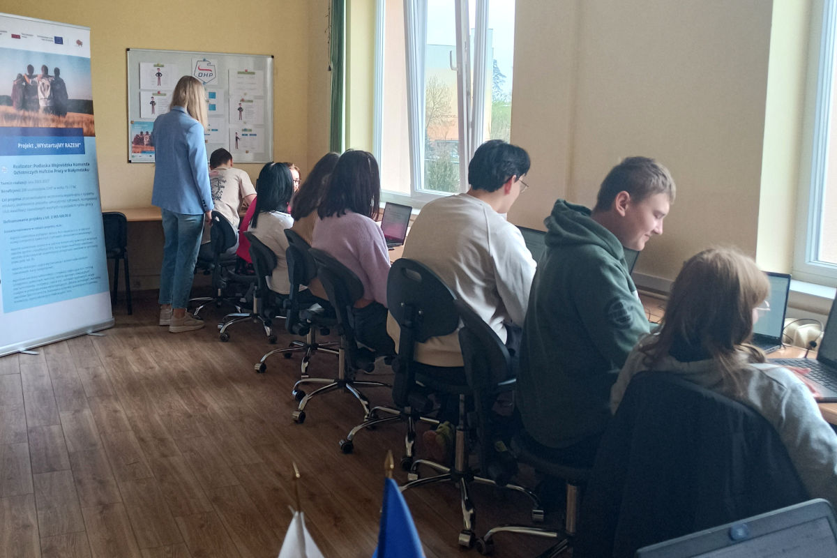 Augustów: Rozpoczęcie kursów komputerowych w Hufcu Pracy